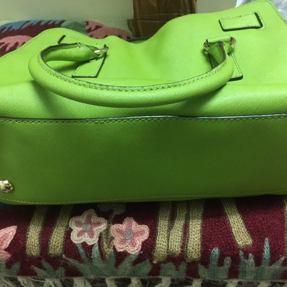 Authentic Michael Kors Hamilton Bag - Picture 7 of 9